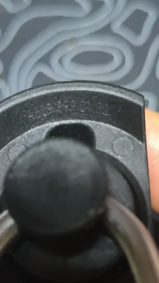 4 Ganchos para raíles