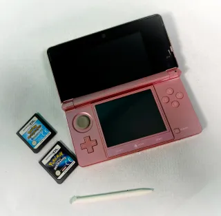 Nintendo 3DS Rosa + 2 Giochi Pokémon