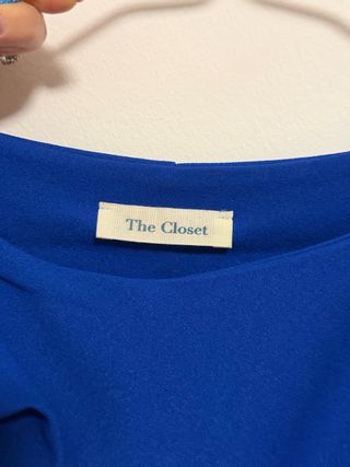 Vestido azul con volante