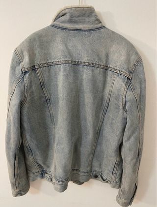Cazadora Levi's Denim con Forro Sherpa