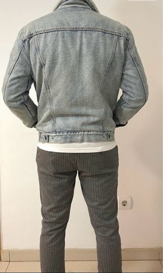 Cazadora Levi's Denim con Forro Sherpa