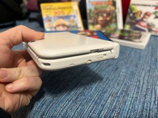Nintendo 3DS XL Blanca + 7 Juegos