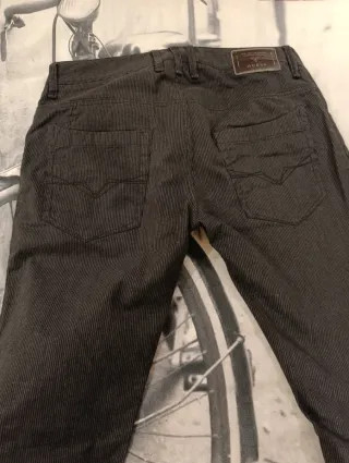 Pantalones Guess Negros Rayas Finas