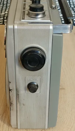 Radio Cassette Sanyo Vintage