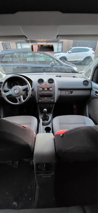 Volkswagen Caddy 2013