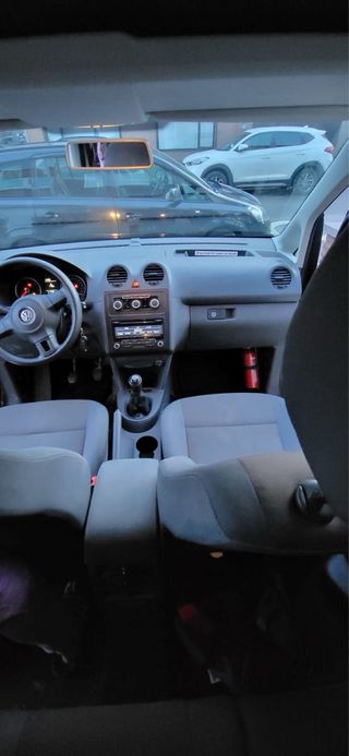 Volkswagen Caddy 2013