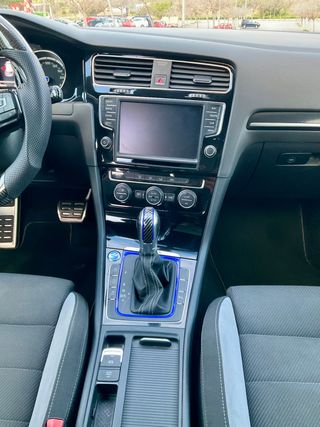 Volkswagen Golf R 2.0 TSI 300cv BMT 4Motion DSG