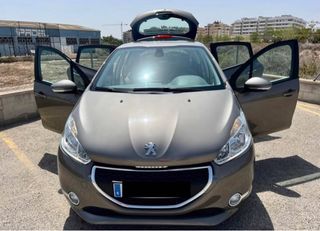 Peugeot 208 1.4 ACTIVE 2012
