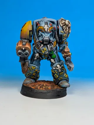 Sacerdote Rúnico Lobos Espaciales Pintado