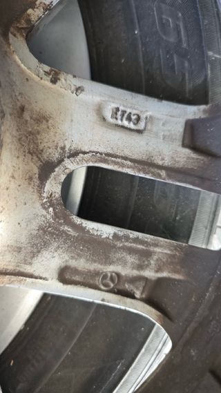 Llantas Mercedes Viano