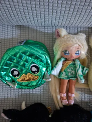 Muñeca Na Na Na Surprise con bolso