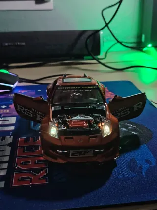 Nissan 350Z 1/24 Naranja