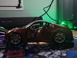 Nissan 350Z 1/24 Naranja