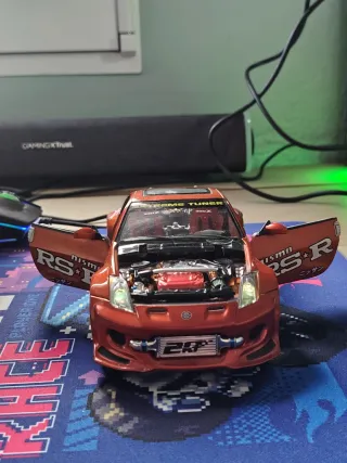 Nissan 350Z 1/24 Naranja