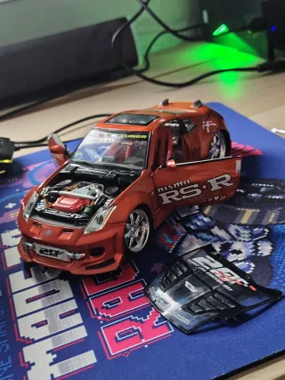 Nissan 350Z 1/24 Naranja