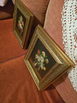 Cuadros al óleo de flores en madera c/u 25 euros