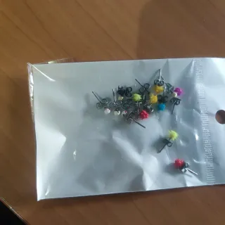 Conjunto de pendientes multicolor