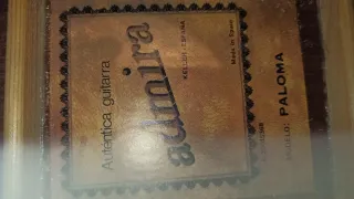 Guitarra Admira Paloma con funda