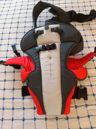 Mochilas portabebés Jane (20 euros cada una)