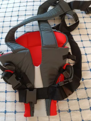 Mochilas portabebés Jane (20 euros cada una)