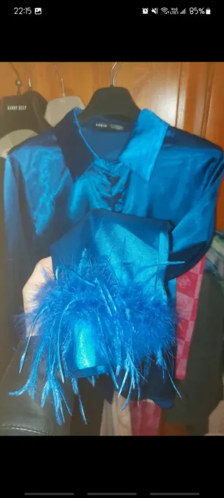 Set camicie blu , rosa , fuxia e aracio con piume