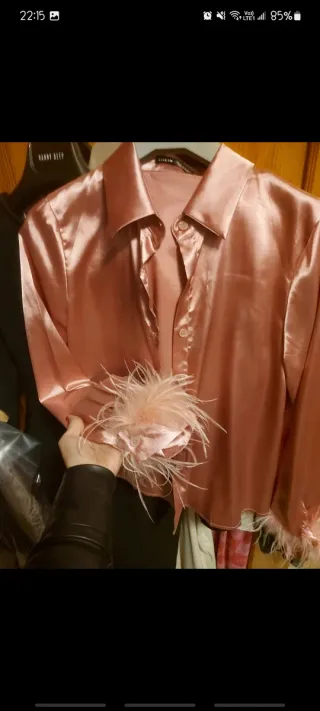 Set camicie blu , rosa , fuxia e aracio con piume