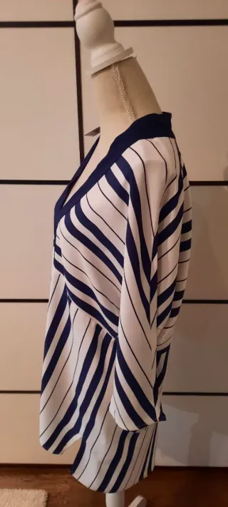 Blusa Zara Rayas Azul y Blanco