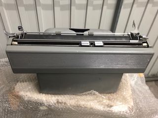 Máquina de escribir Hispano Olivetti Lexicon 80