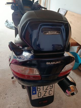 Suzuki Maxi Scooter Azul Automática