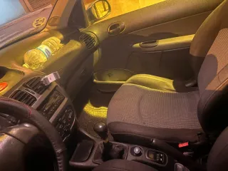 Peugeot 206 2002