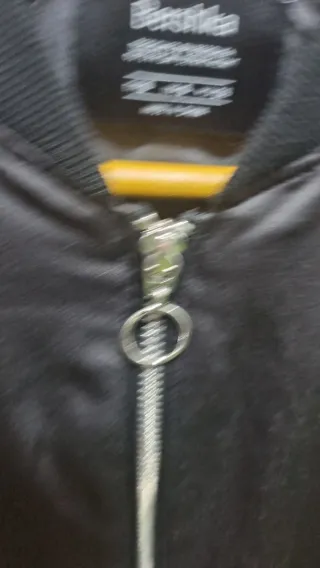 Chaqueta Bomber Bershka Talla S