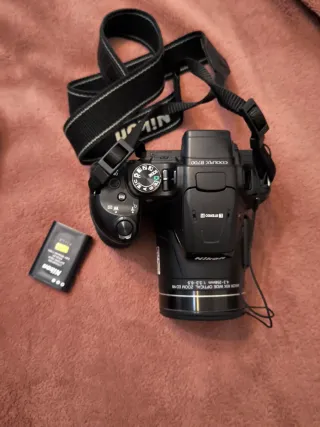 Cámara Nikon COOLPIX B700 4K UHD