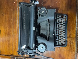 Máquinas de Escribir Hispano Olivetti y Olympia