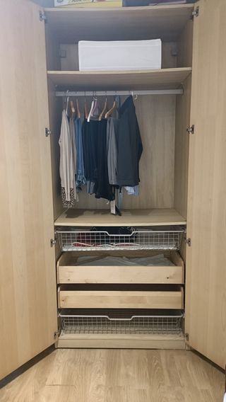 Armario madera pino buen estado