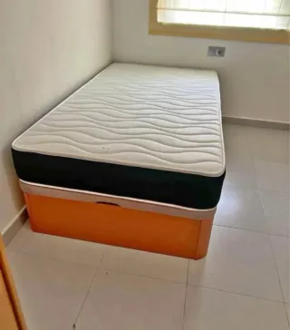 Canapés,colchónes,abezales, somieres,