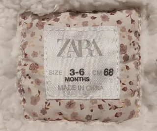 Buzo Zara 3-6 meses con manoplas y patucos