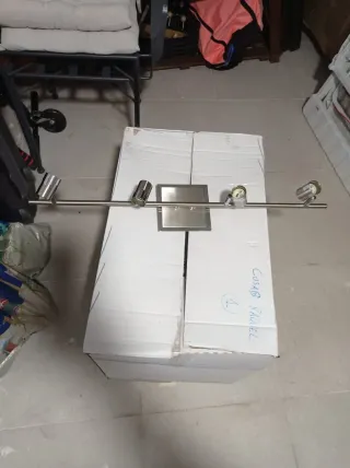 Lámpara de techo plateada 4 focos