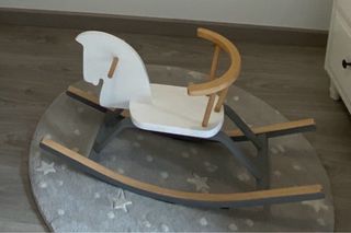 Caballito balancín de madera