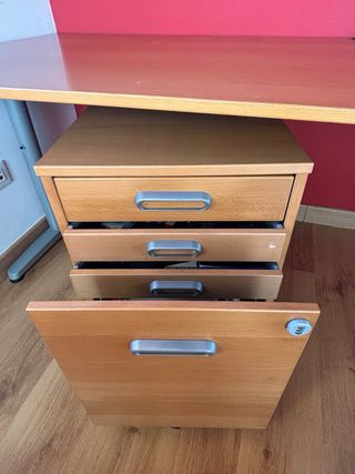 Tavolo ufficio 160x80 + cassettiera con ruote