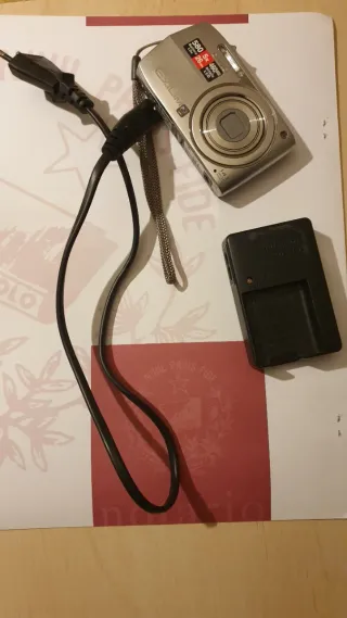 Cámara Digital Casio EXILIM NP-110