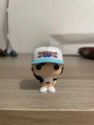 Funko Pop Dustin Stranger Things Kinder