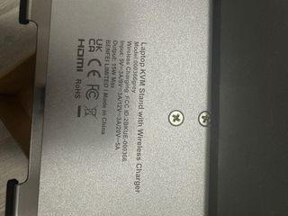 Soporte portátil BENFEI con Docking Station y KVM