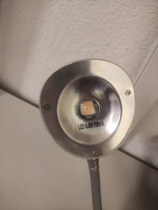 Lámpara de mesa LED flexible