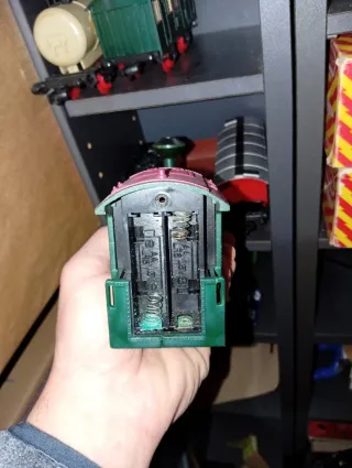 Tren de juguete sin pista