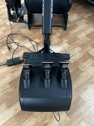 Simulador de Conducción Logitech G29 + F1 24 Ps5