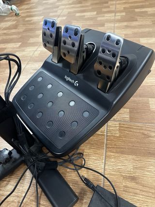 Simulador de Conducción Logitech G29 + F1 24 Ps5