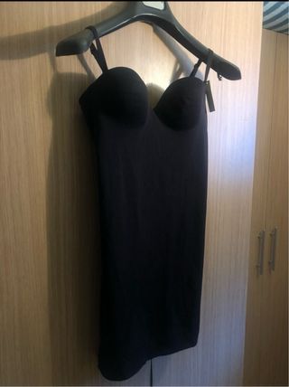 Vestido faja moldeador Oysho negro