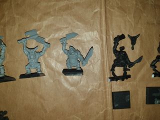 WARHAMMER Repuestos Guerreros Orcos