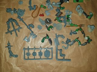 WARHAMMER Repuestos Guerreros Orcos