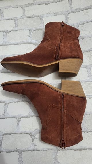 Botines cowboy tejanos color teja